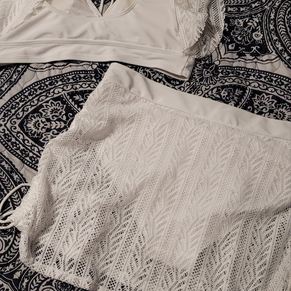 2 piece swimsuit bikini coverup set. Size XL. New
